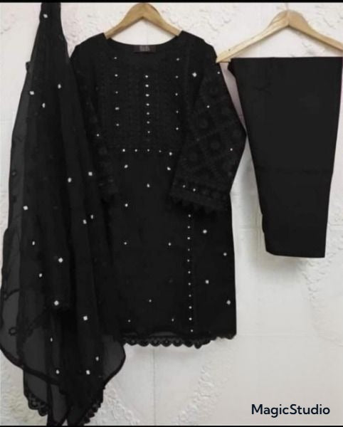 3PCs Embroidery Shirt With Same Pearls Attached &amp; Embroidered Dupatta